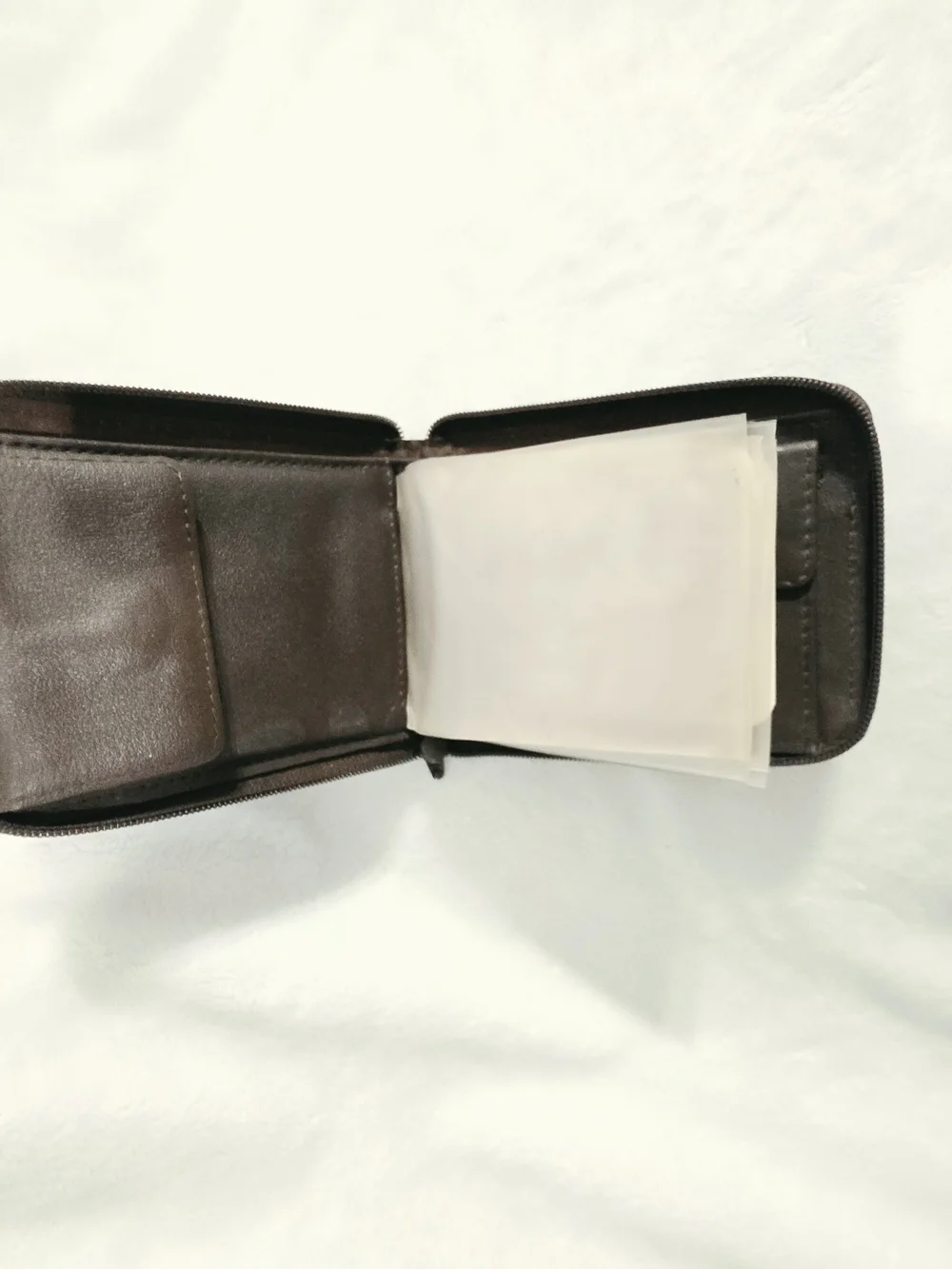 Classic Brown Men's Leather Zip Wallet